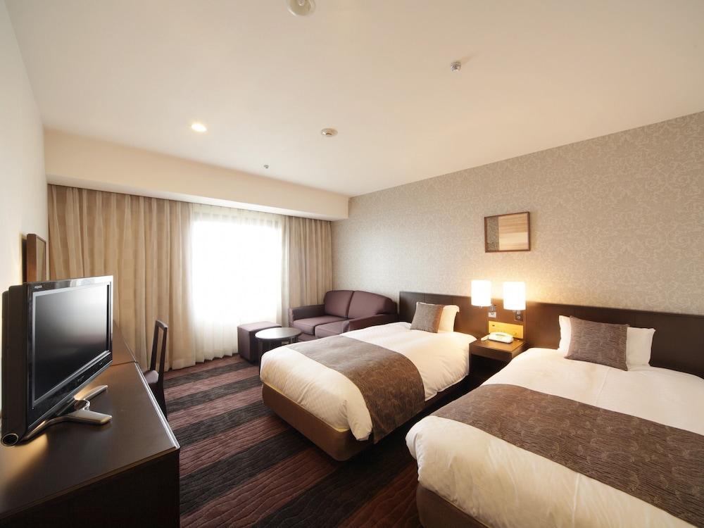 Hotel Granvia Wakayama Eksteriør billede A room at the hotel